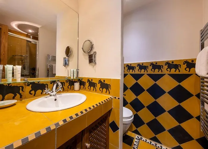 Grand Appartement, Skis Aux Pieds, 10 Personnes, 1650, Parking Et Wifi Inclus - Fr-1-631-176 Courchevel